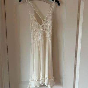 Listicle Cream Textured dress. Junior size.